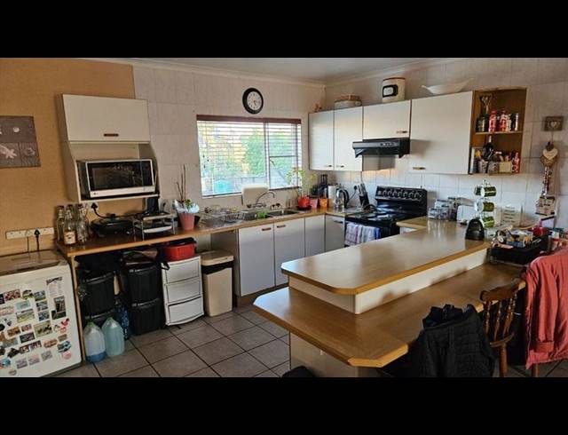 3 BEDROOM TOWNHOUSE FOR SALE IN TERENURE